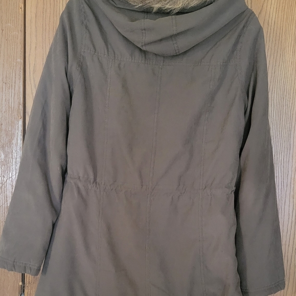 Coat - Picture 2 of 3